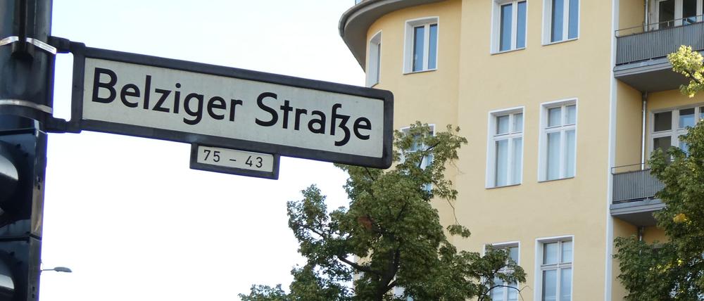 An der Kreuzung zur Martin-Luther- und Dominicusstraße beginnen die Bauarbeiten für die neue Fahrradstraße Belziger Straße.