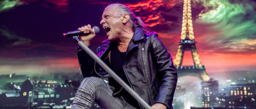 Iron Maiden bei einem Auftritt im Estadio Metropolitano in Madrid.