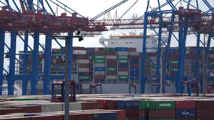 Deutsche Exporteure leiden unter dem Zollstreit mit den USA