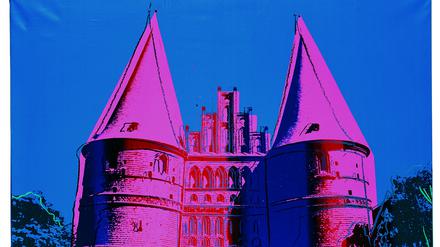 In Lübeck gefiel Andy Warhol das Holstentor, nach dem Besuch der Hansestadt schuf er ein Abbild in Pink.
