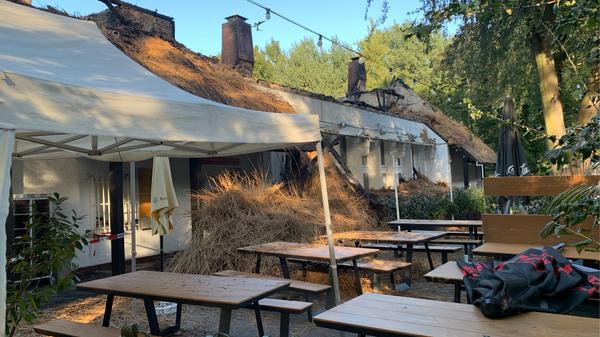 Das Teehaus im Englischen Garten ist weiterhin eine Ruine.