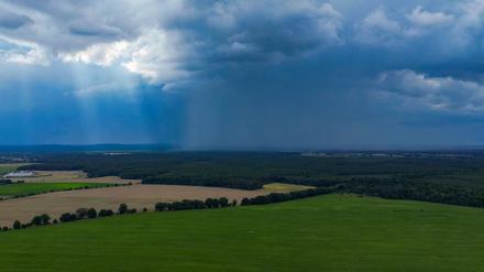 Sonne und Starkregen – Das Wetter in der Hauptstadtregion zeigt sich weiterhin wechselhaft. (Archivbild)