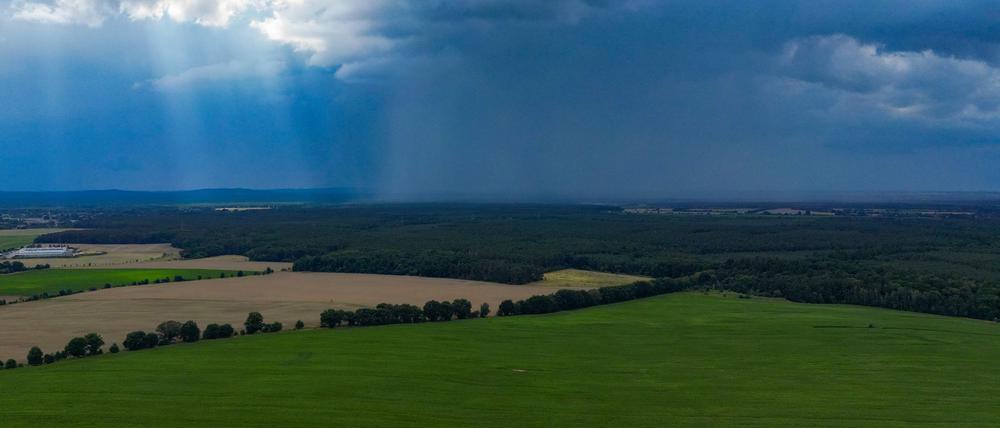 Sonne und Starkregen – Das Wetter in der Hauptstadtregion zeigt sich weiterhin wechselhaft. (Archivbild)