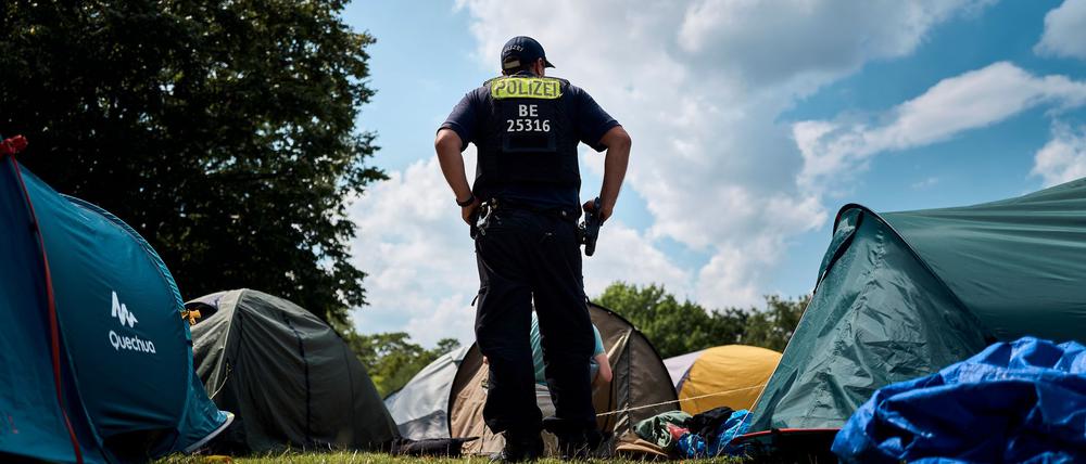 Das Camp musste am Montag auf Anordnung der Polizei umziehen. (Archivbild)