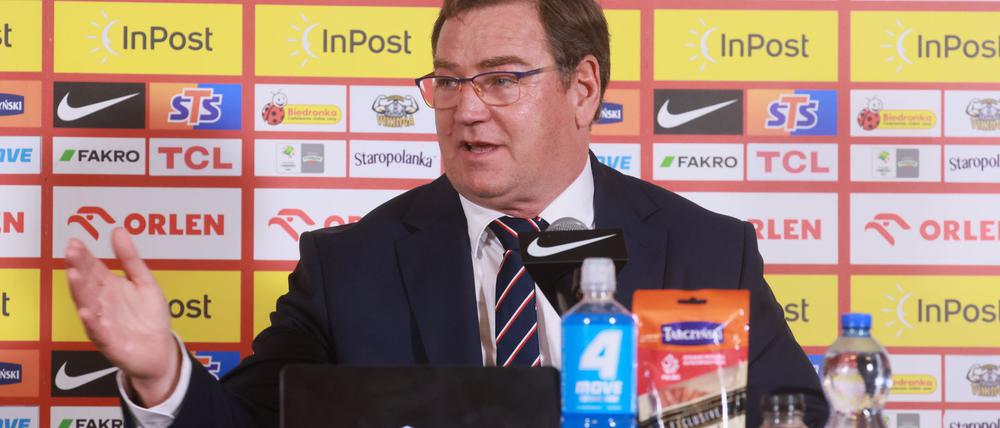 Die Hauptfrage für Polens neuen Nationaltrainer: Kann er Stürmerstar Lewandowski zurückholen?