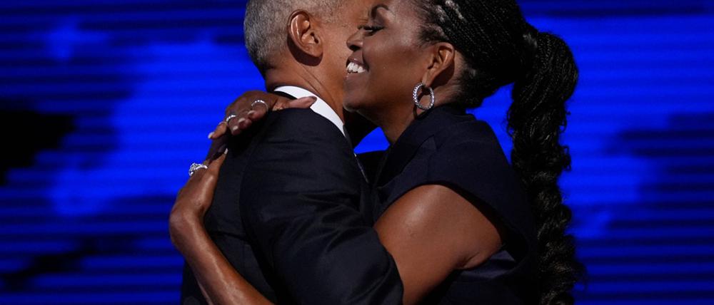 Äußern sich zu Spekulationen über ihre Ehe - die Obamas. (Archivbild)