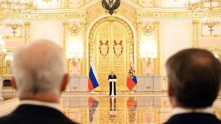 Wladimir Putin im September 2022 in einer Halle im Kreml.