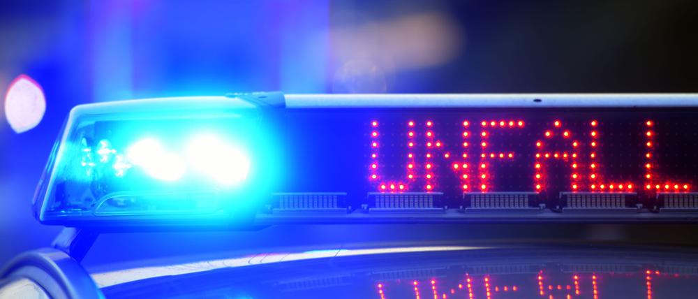 Fünf Fahrzeuge waren an dem Unfall auf der A10 beteiligt. (Symbolbild)