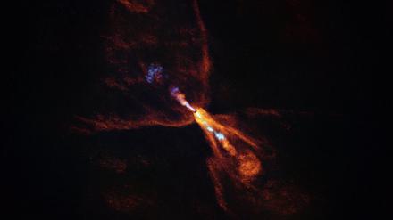 Um den Stern HOPS-315 im Sternbild „Orion“ entsteht gerade ein Planet. Darauf deuten Aufnahmen des European Southern Observatory (ESO) hin. 