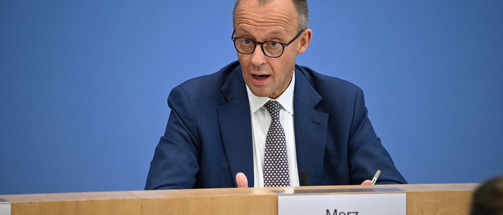 Etwa 90 Minuten lang stellte sich Kanzler Merz den Fragen der Hauptstadtjournalisten.