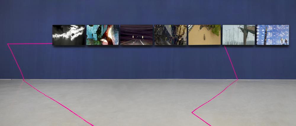 Blick in die Ausstellung „Sediments“ von María José Arjona in der Galerie Barbara Thumm.