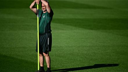 Bundestrainer Christian Wück beim Abschlusstraining in Basel