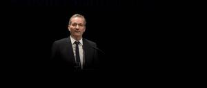 Der ehemalige Ministerpräsident von Brandenburg Matthias Platzeck (SPD) während seiner Dresdner Rede im Schauspielhaus in Dresden (Archivbild).