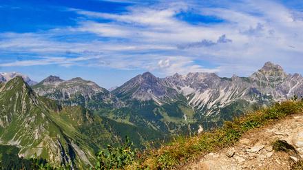 Gipfelpanorama am Golmer Höhenweg (Symbolbild)
