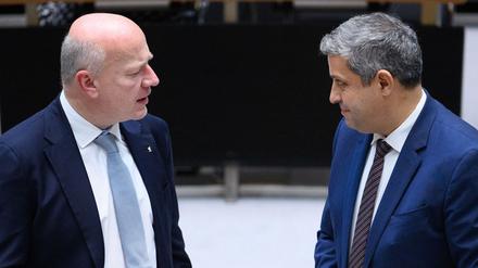 Berlins Regierender Bürgermeister Kai Wegner (CDU) und SPD-Frakionschef Raed Saleh haben beim Thema Vergesellschaftung Gesprächsbedarf. 