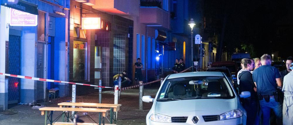 Bei einer Auseinandersetzung in Gesundbrunnen ist ein Mann so schwer verletzt worden, dass er im Krankenhaus starb.