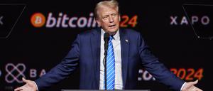 Versprach viel und wurde gefeiert: Donald Trump auf einer Bitcoin-Konferenz ins Nashville.