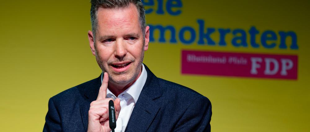 Christian Dürr, Bundesvorsitzender der FDP, spricht in der Stadthalle bei der Listenaufstellung der FDP Rheinland-Pfalz für die Landtagswahl 2026.