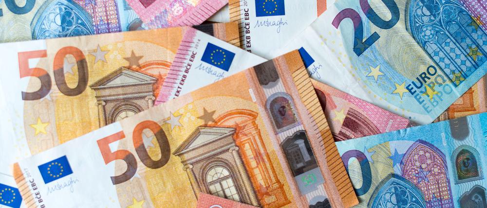 Das Geld soll unter anderem in neue Standorte und Anlagen fließen, aber auch in Forschung und Entwicklung sowie die Modernisierung der Infrastruktur. (Symbolbild) 