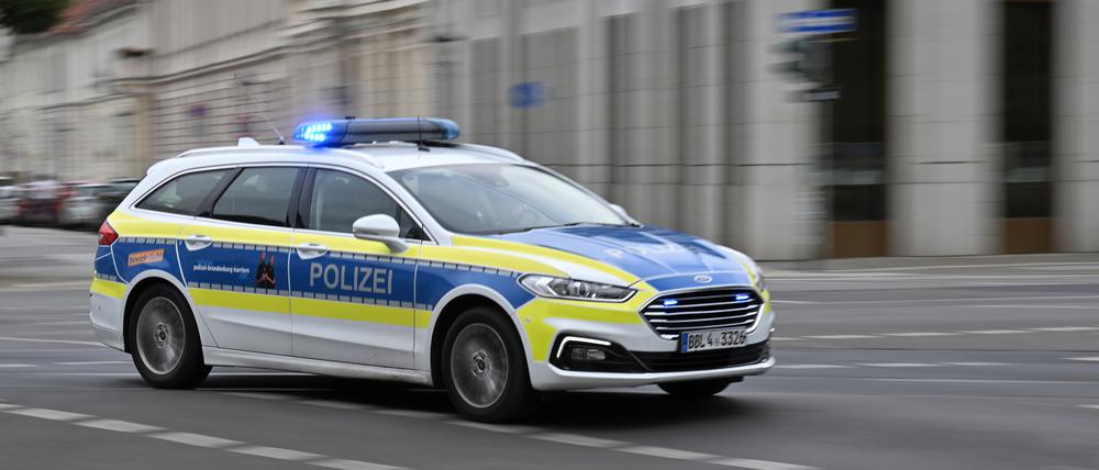 Die Polizei ermittelt nach einem Telefonbetrug in Potsdam.