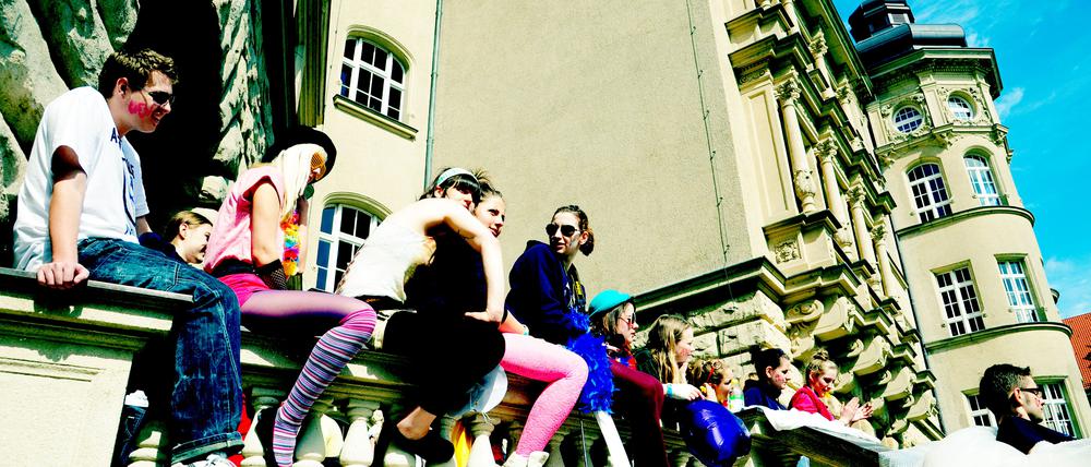 Das geschichtsträchtige Carl-von-Ossietzky-Gymnasium – hier beim Abistreich vor einigen Jahren – gehört zu den beliebtesten Schulen Pankows.