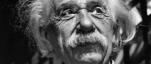 Einstein hatte mit der Relativitätstheorie das Weltbild der Physik revolutioniert. (Archivbild)