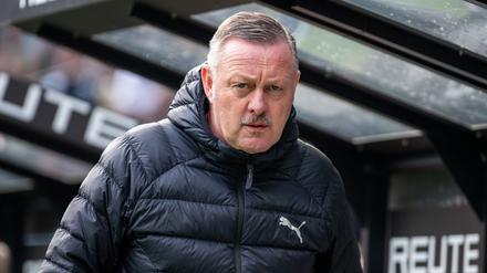 Gibt Roland Virkus dem degradierten Florian Neuhaus noch eine Chance?