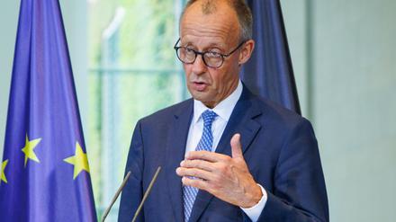 Merz will keine strengeren CO2-Regeln für Dienstwagen. 