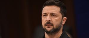 Der ukrainische Präsident Wolodymyr Selenskyj hält eine Rede vor dem Europarat, nachdem er ein Abkommen für ein Sondertribunal für Verbrechen gegen die Ukraine unterzeichnet hat.