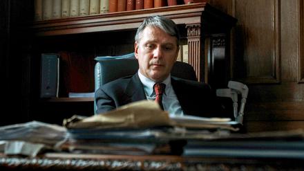 Ministerpräsident Zoran Đinđić (Dragan Mićanović) versucht, die kriminellen Strukturen in Serbien zu beseitigen. Die Arte-Serie ist in der Mediathek zu sehen und ab 24. Juli auch im TV.