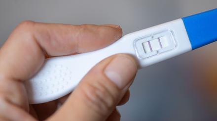 Abtreibungen sind nicht strafbar, wenn sie innerhalb der ersten zwölf Wochen stattfinden und die Frau sich zuvor hat beraten lassen (Symbolbild).