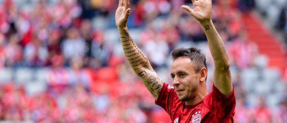 Rafinha hängt die Fußballschuhe endgültig an den Nagel.