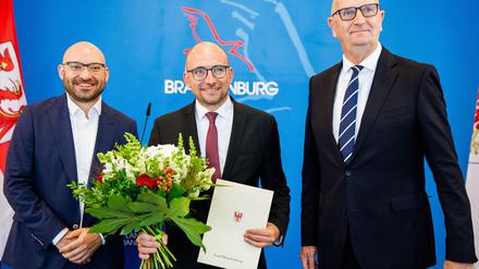 Brandenburgs Ministerpräsident Dietmar Woidke (SPD) hat den bisherigen Geschäftsführer des Landkreistags, Johannes Wagner, zum Innenstaatssekretär ernannt.