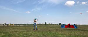 Kitesurfen auf dem Tempelhofer Feld