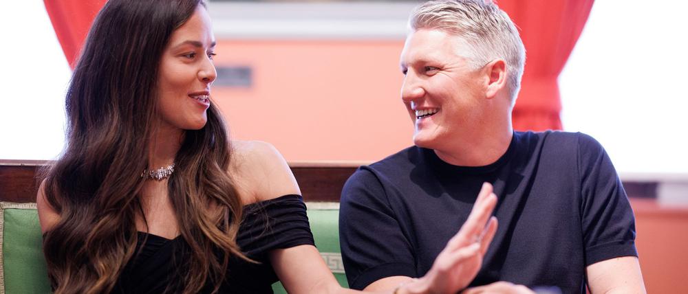 Nach etwa elf gemeinsamen Jahren geben die beiden Sportstars ihre Trennung bekannt.