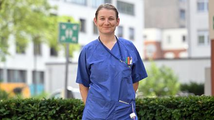 Janina Henneberg ist Pflegeexpertin am Klinikum Ernst von Bergmann in Potsdam – und dort eine treibende Kraft für evidenzbasierte Pflege. 