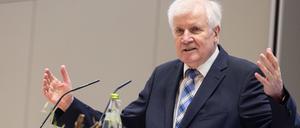 Verleihung der Ehrendoktorwürde der Medizinischen Fakultät der Universität Augsburg an Bayerns Ministerpräsident a.D. Horst Seehofer (CSU)