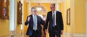 Bundeskanzler Friedrich Merz und Keir Starmer, Premierminister Großbritanniens, führen ein Gespräch in der Downingstreet 10.