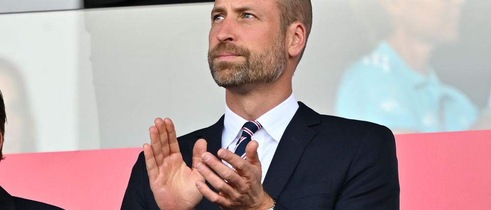 Schon in der Vorrunde unterstützte Prinz Wiliiam die englischen Fußballfrauen beim 4:0-Sieg gegen die Niederlande im Stadion. Beim Finale wird er auch vor Ort sein.