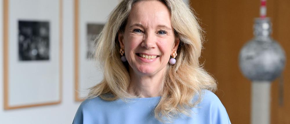 Berlins Kultursenatorin Sarah Wedl-Wilson atmet nach den Haushaltsverhandlungen erst mal vorsichtig auf. (Archivbild)