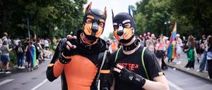 Beim Christopher Street Day sind Jahr für Jahr mehr Puppys mit dabei.  
