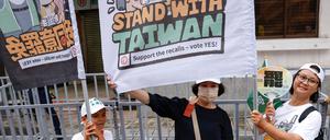 Befürworter der Recall-Initiative