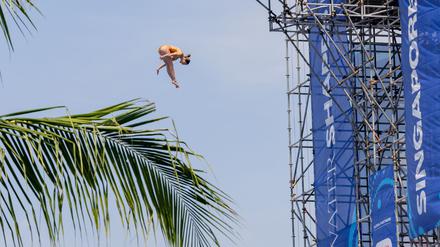 Aus größer Höhe in die Tiefe: Schmidbauer liebt ihren spektakulären Sport.