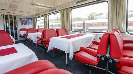 Der Speisewagen der Eurocity-Züge zwischen Prag und Hamburg, den die tschechischen Bahnen betreiben.