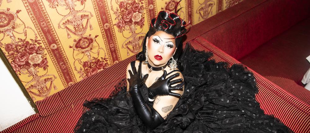 Miss Ivanka T. stammt aus Österreich und ist Dragqueen in Berlin.