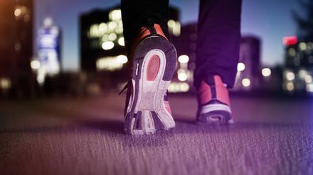 Der plötzliche Schmerz in der Wade beim Joggen entpuppt sich als glückliches Notsignal des Körpers: Schlagader geplatzt!