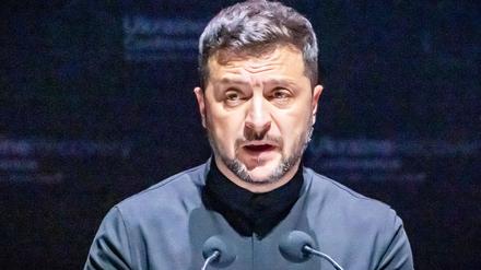 Nach wenigen Tagen rudert der ukrainische Präsident Wolodymyr Selenskyj zurück und will mit einem neuen Gesetz die Vollmachten von Korruptionsbekämpfern wiederherstellen. (Archivbild)
