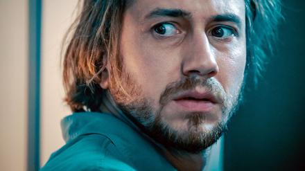 Im Mysteryfilm „Das unsichtbare Wesen“ erlebt Damien das Grauen in seiner eigenen Wohnung. 
