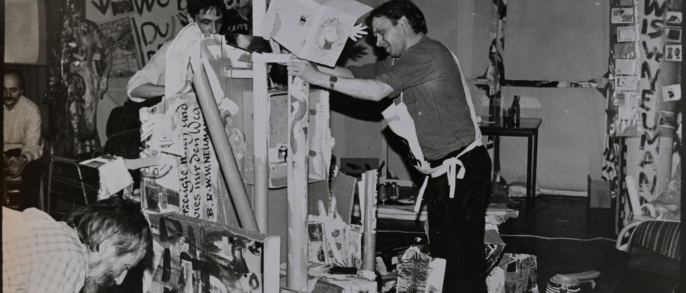 Die erste Mail-Art-Ausstellung der DDR fand 1989 im Kulturhaus „Hans Marchwitza“ in der Galerie Blick statt.
