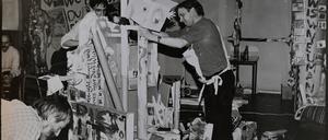 Die erste Mail-Art-Ausstellung der DDR fand 1989 im Kulturhaus „Hans Marchwitza“ in der Galerie Blick statt.